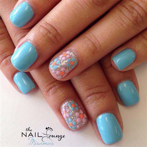 Gel Manicure With Designs