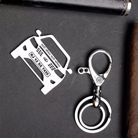 Mahindra XUV 300 Keychain | Stylish Compact SUV Gift – Ampkrafts