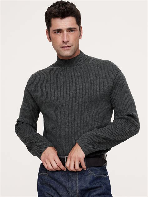 Men's Mock Neck Sweaters | Banana Republic Canada