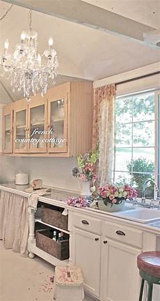 country chic cottage feathered nest friday country cottage country chic cottage feathered nest friday country cottage