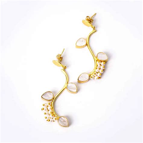 Traditional Gold Leaf Vine Stone Pearl Mogra Earrings – Discov Accessories