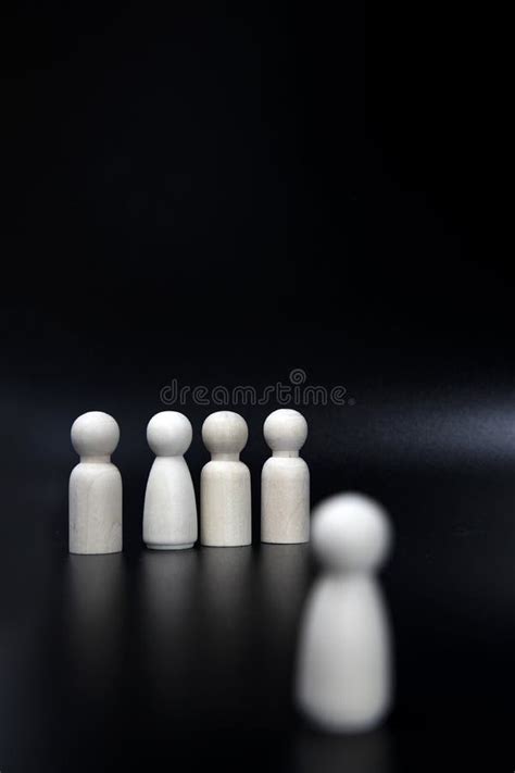 Left Out 的图像结果