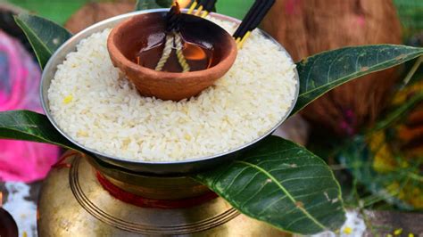 From cosmic womb to ritual altar: Exploring the symbolism of the kalash