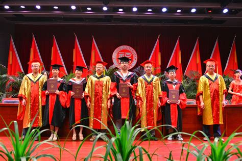 福州大学马克思主义学院2017届硕士研究生毕业典礼暨学位授予仪式隆重举行-马克思主义学院