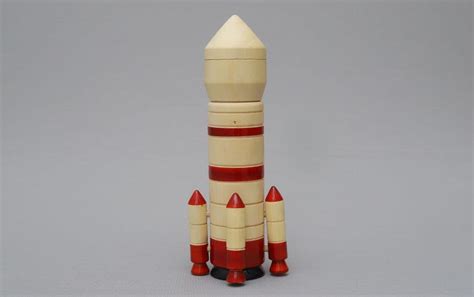 Buy Handcrafted 4 Stage Rocket - Wooden Pencil Box Online | ISRO ...
