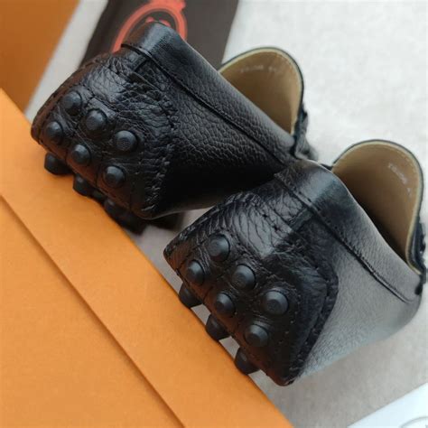 TODS || Black T-Buckle Milled Moccasins Leather Shoes – FASHION MYST