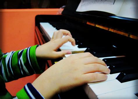 钢琴音区名称及琴键名称对照表 - 趣智分享