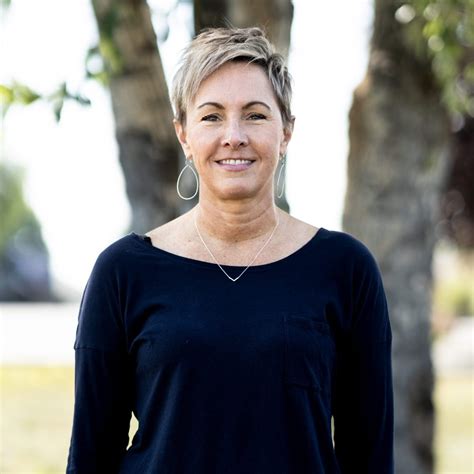 CANVAS COLLEGE MEET THE TEAM - Canvas Church