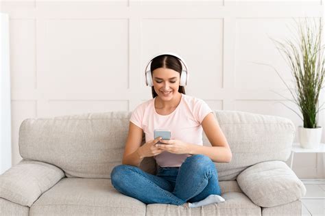 9+ Ways To Live Within Your Means - thecanadianguy.com