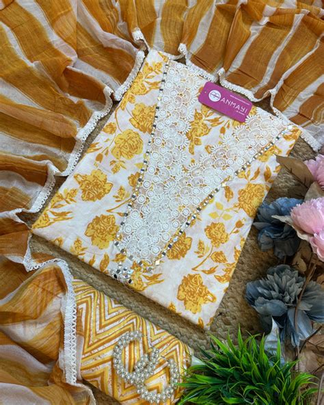 Crochet mirror v neck printed floral suit with chiffon dupatta