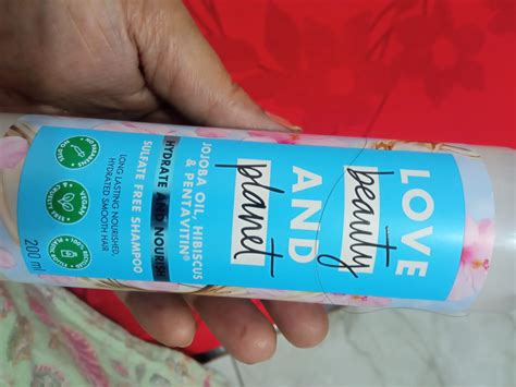 Buy Love Beauty & Planet Jojoba Oil, Hibiscus & Pentavitin Hydrate ...