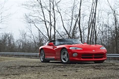 Dodge Viper SRT Price, Mileage, Specs | Droom
