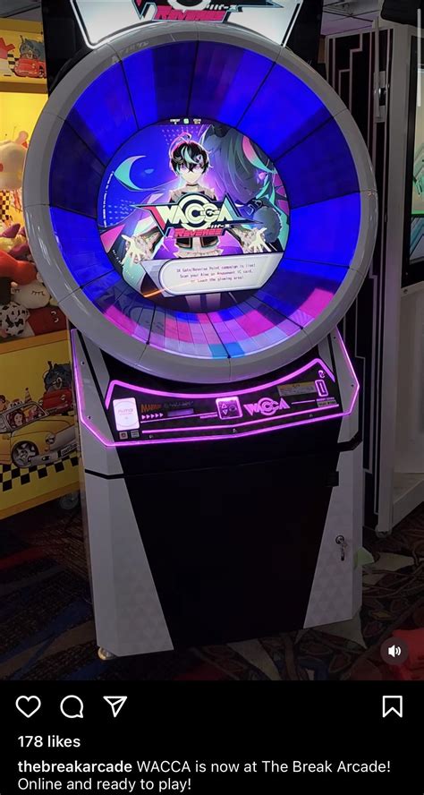 One of my local(ish) arcades got a WACCA cab running online! (The Break ...