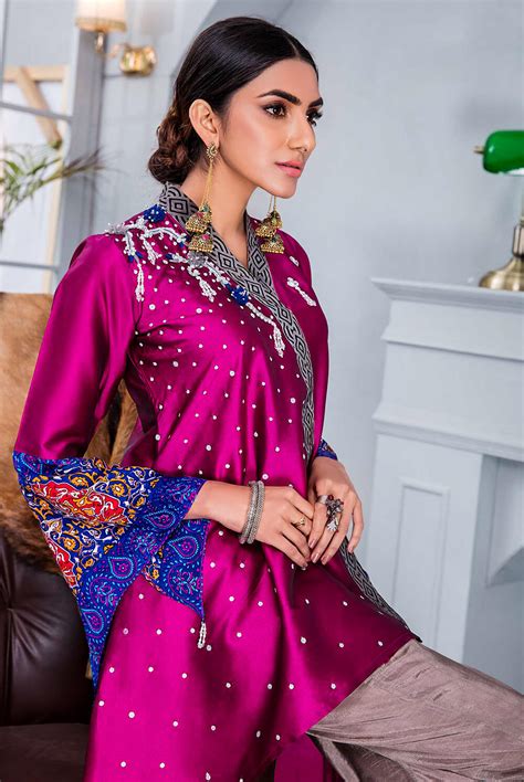 Be the Belle of the Ball with Jadore's Designer Summer Dresses ...