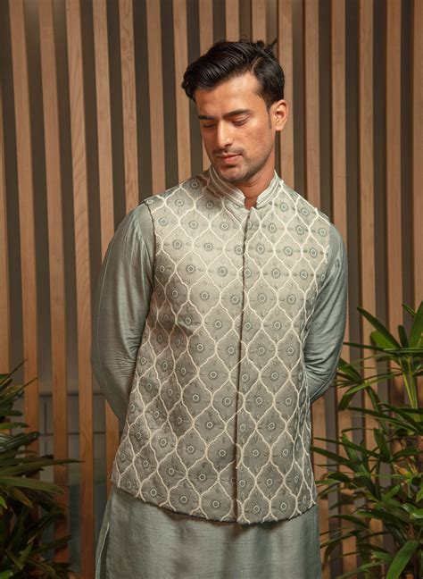 Pearl Embroidered Bandi with Kurta Set – Darshika Menswear