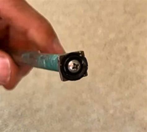 Leaking Outdoor Faucet Older Model 的图像结果