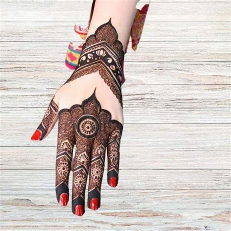 40+ Best Finger Mehndi Designs in 2026
