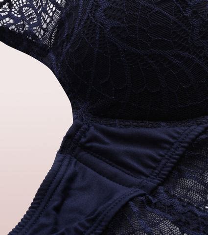 Butterfly Cleavage Enhancer Plunge Push-Up Bra – Enamor