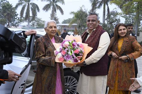 Governor Anandiben Patel attends annual function of Kunwar Global School