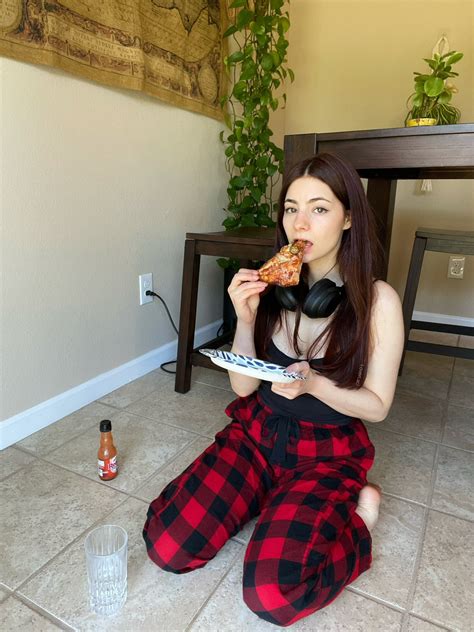 TW Pornstars - 1 pic. Laci Witton. Twitter. Pizza and boobs?. 1:47 PM - 22 Jul 2022