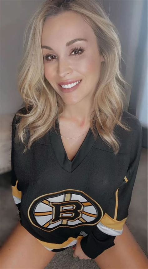 OnlyFans mum got unexpected message from ex-colleague who 'helped get her fired' - The Mirror