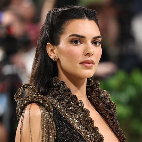 KENDALL JENNER News | Latest KENDALL JENNER Updates, Stories & Photos ...