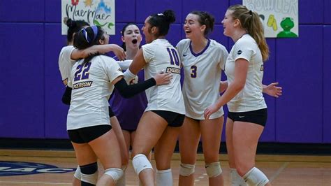 Women's Volleyball Garners AVCA Team Academic Honor Roll Recognition ...