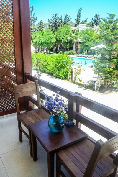 Selvi Beach Hotel | ubfly.in