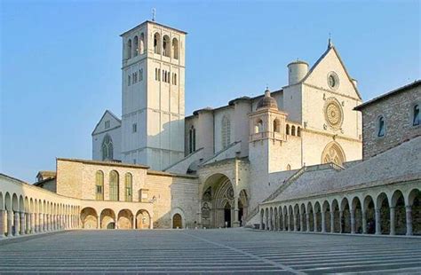 6 Stunning Churches In Italy That Are A Must Visit For All