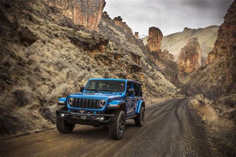 Jeep is adding an even cheaper plug-in hybrid to its 4xe lineup