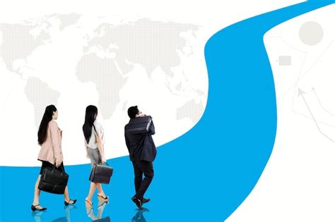 People Walking Back View Business 的图像结果