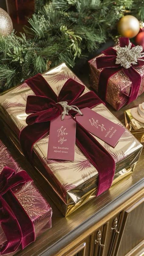 Pin by Christmas Themes and Holiday D on Deck the Halls | Xmas gift ...