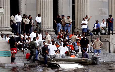 32 Harrowing Photos of the Hurricane Katrina Aftermath - [site:name ...