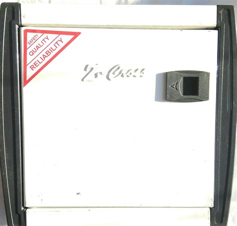 SBT ZCROSS MCB's 12 Ways, Code: 125, SPN, Distribution Boxes Double ...