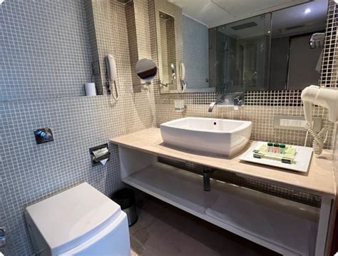 Howard Plaza The Fern Agra - Hotel With Best Rate Guranteed