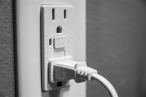 What Causes GFCI Outlets To Keep Tripping? - HomeAlliance