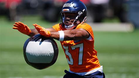 Meet Denver Broncos running back RJ Harvey | 9news.com