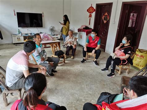 襄阳市法律援助中心志愿者服务队在 普陀庵村开展扶贫专项活动--湖北省司法厅