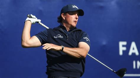 Tiger Woods edges through as Ryan Palmer leads Farmers Insurance Open ...