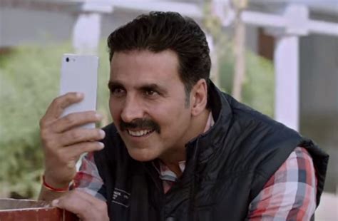 Akshay Kumar criticised for glorifying stalking in Toilet-Ek Prem Katha ...