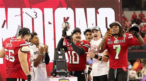 Texas college football teams dominate 2025 bowl season with 9 bids ...