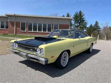 1969 Dodge Super Bee: A Potent 470 Stroker V8 and 5-Speed Upgrade | en.wheelz.me