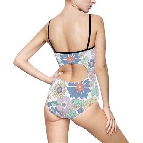 Bathing Suits 的图像结果