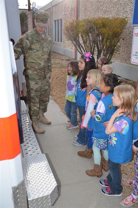 Girl Scouts visit WACH Emergency Room | Article | The United States Army