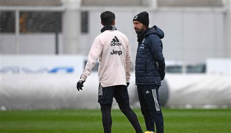 Training Center | Derby prep in the snow - Juventus