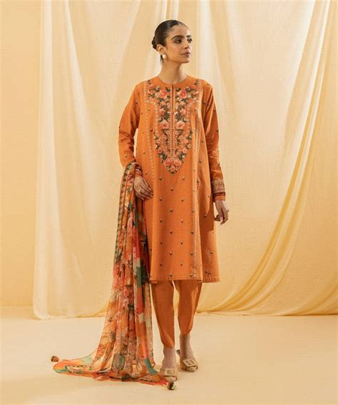 Sapphire Eid Lawn -Awwal Boutique