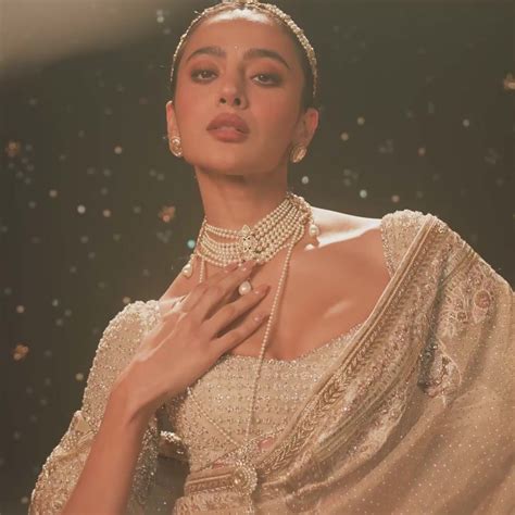 TARUN TAHILIANI | Luxury Fashion and Accessories Online