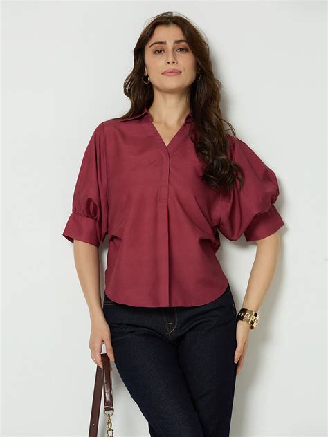 MAROON V NECK TOP – Vedika M