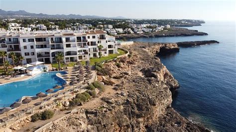 ALUA SUITES LAS ROCAS (Cala d'Or, Majorca) - Hotel Reviews, Photos ...