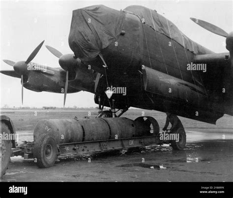 Avro lancaster 1944 hi-res stock photography and images - Alamy
